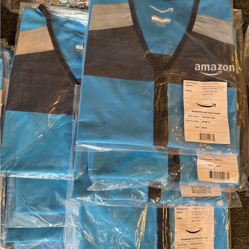 Amazon Essentials Men's Blue and Gray Vest